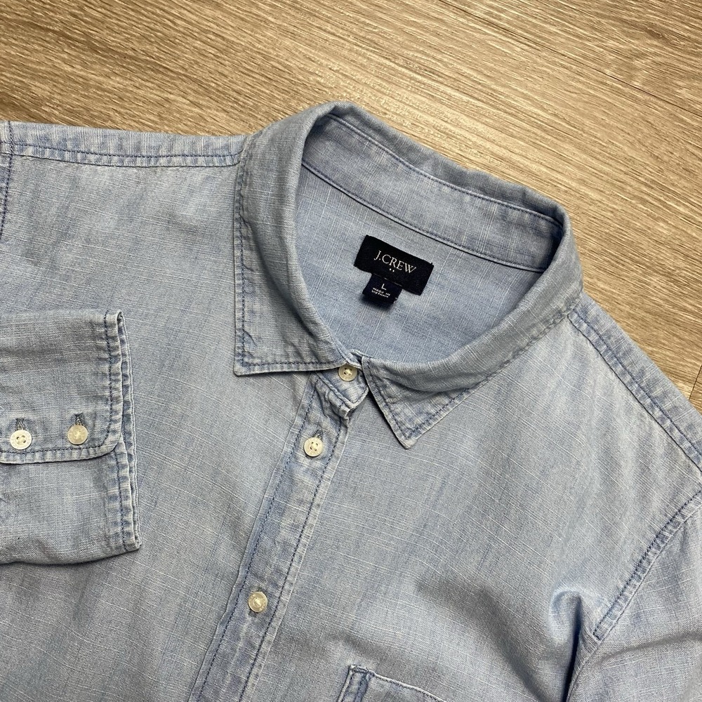 J.Crew Chambray Button Up Shirt Men's L Blue Western Lightweight Cotton READ